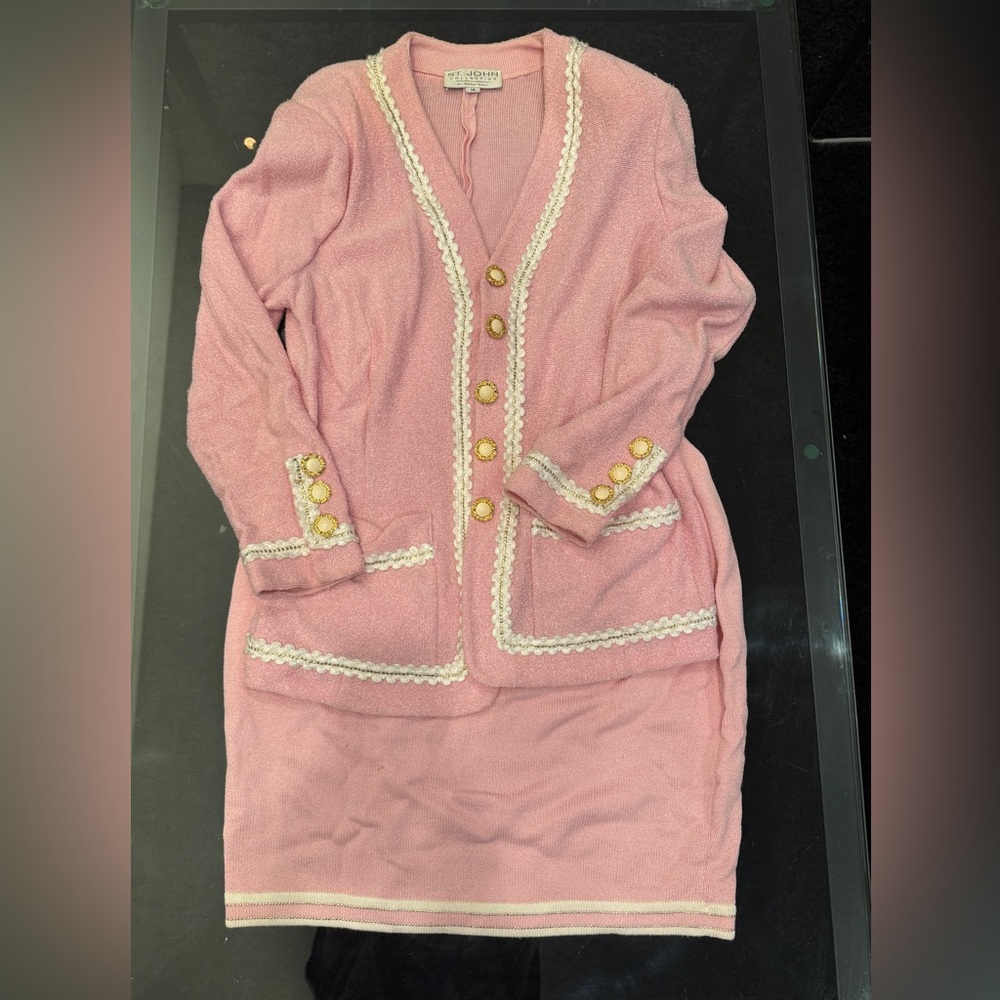 ST John knit suit
